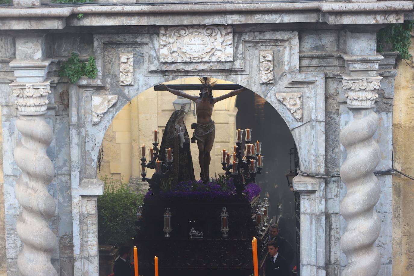 Viernes Santo | La hermosa procesión de la Expiración de Córdoba, en imágenes