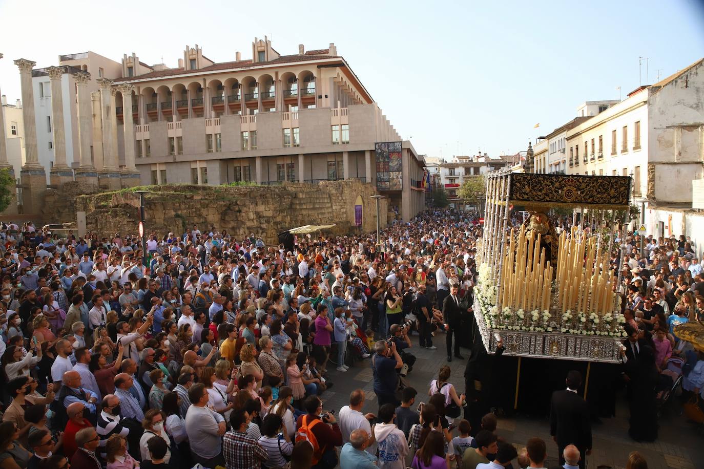 Viernes Santo | La hermosa procesión de la Expiración de Córdoba, en imágenes