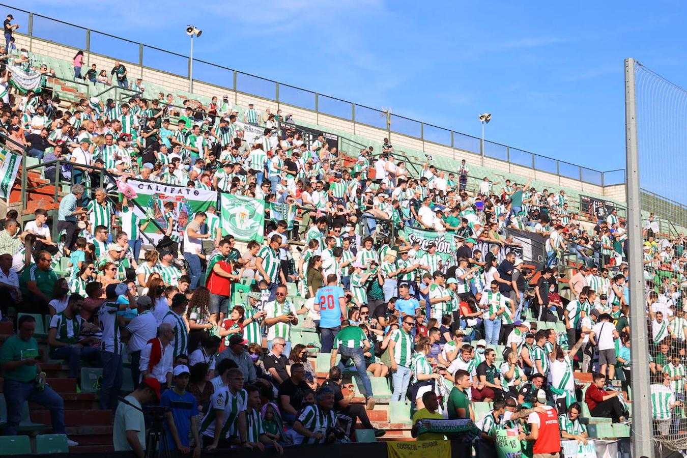 Así lo han vivido los mil cordobesistas del AD Mérida - Córdoba CF