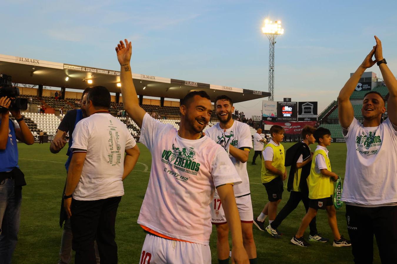 La fiesta del ascenso del Córdoba CF en Mérida, en imágenes