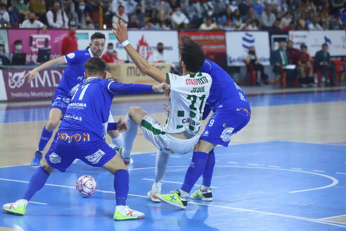 El partido del Córdoba Patrimonio y el Manzanares, en imágenes