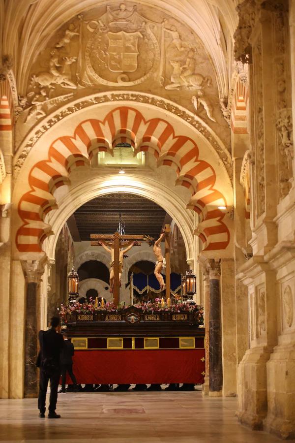 En imágenes, el histórico estreno de la Conversión en la carrera oficial de la Semana Santa de Córdoba