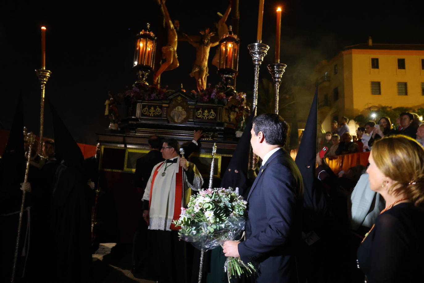 En imágenes, el histórico estreno de la Conversión en la carrera oficial de la Semana Santa de Córdoba