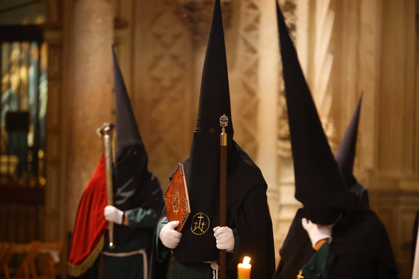 En imágenes, el histórico estreno de la Conversión en la carrera oficial de la Semana Santa de Córdoba