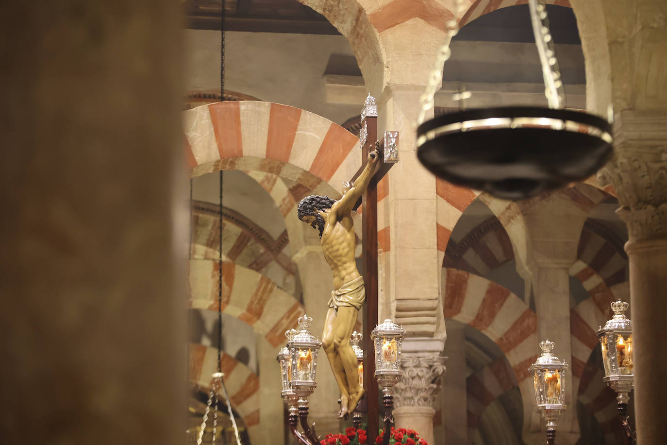 En imágenes, la Virgen de los Dolores en la Catedral de Córdoba el Viernes Santo