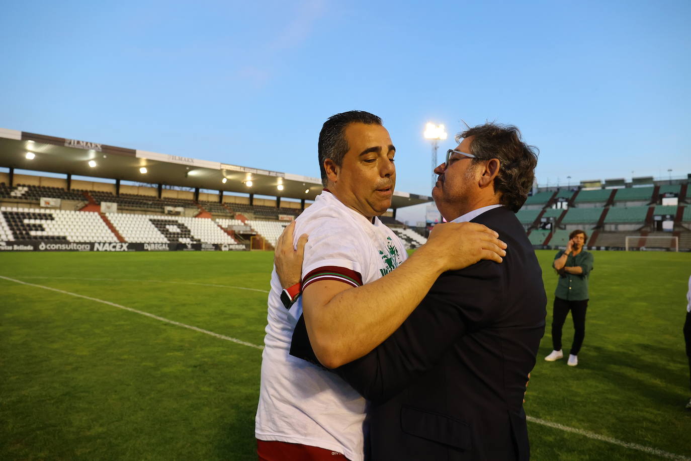 La fiesta del ascenso del Córdoba CF en Mérida, en imágenes