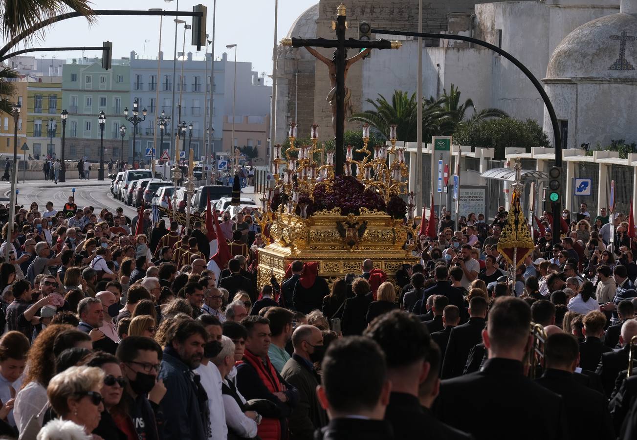 Fotos: Expiración, el Viernes Santo en Cádiz