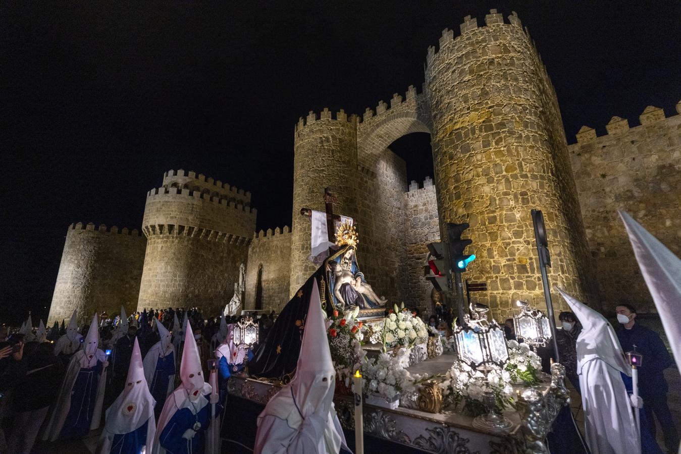 Procesión del Silencio en la Semana Santa de Ávila