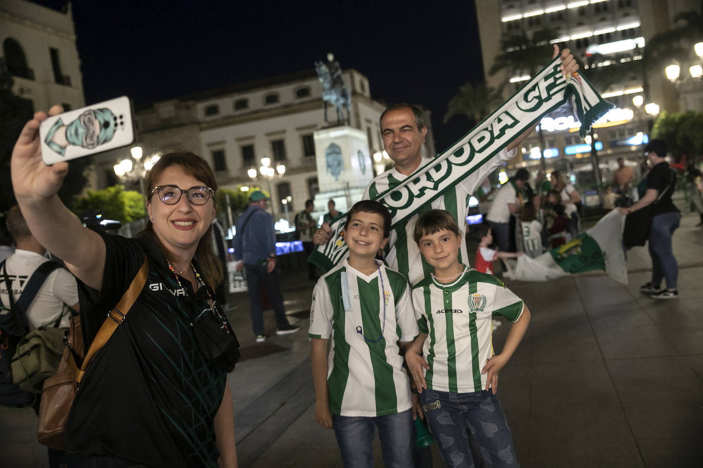 La fiesta del ascenso del Córdoba CF en las Tendillas, en imágenes