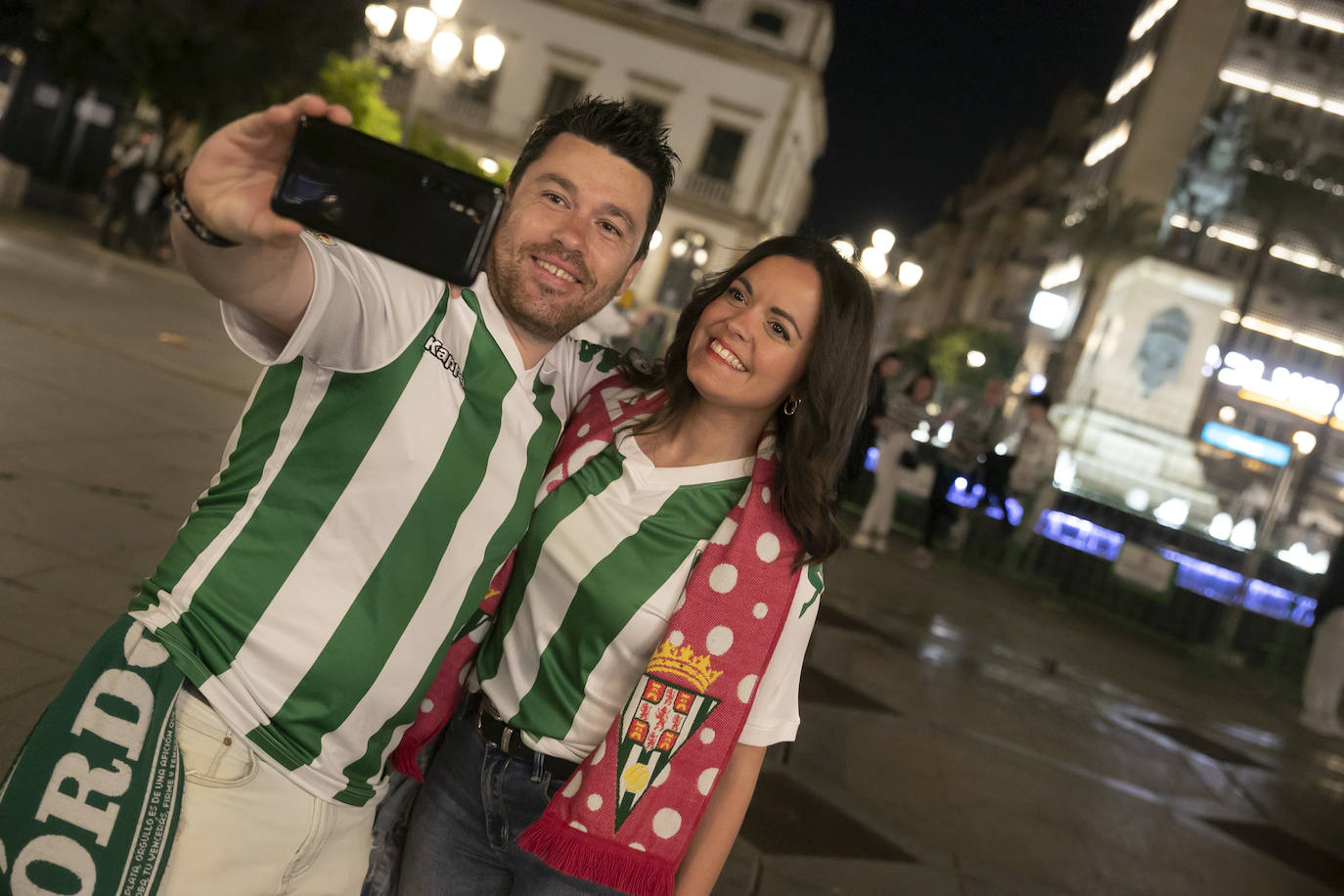 La fiesta del ascenso del Córdoba CF en las Tendillas, en imágenes