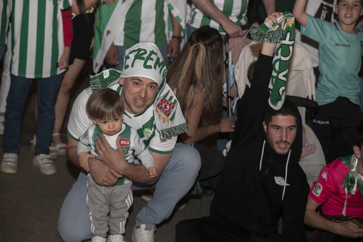 La fiesta del ascenso del Córdoba CF en las Tendillas, en imágenes