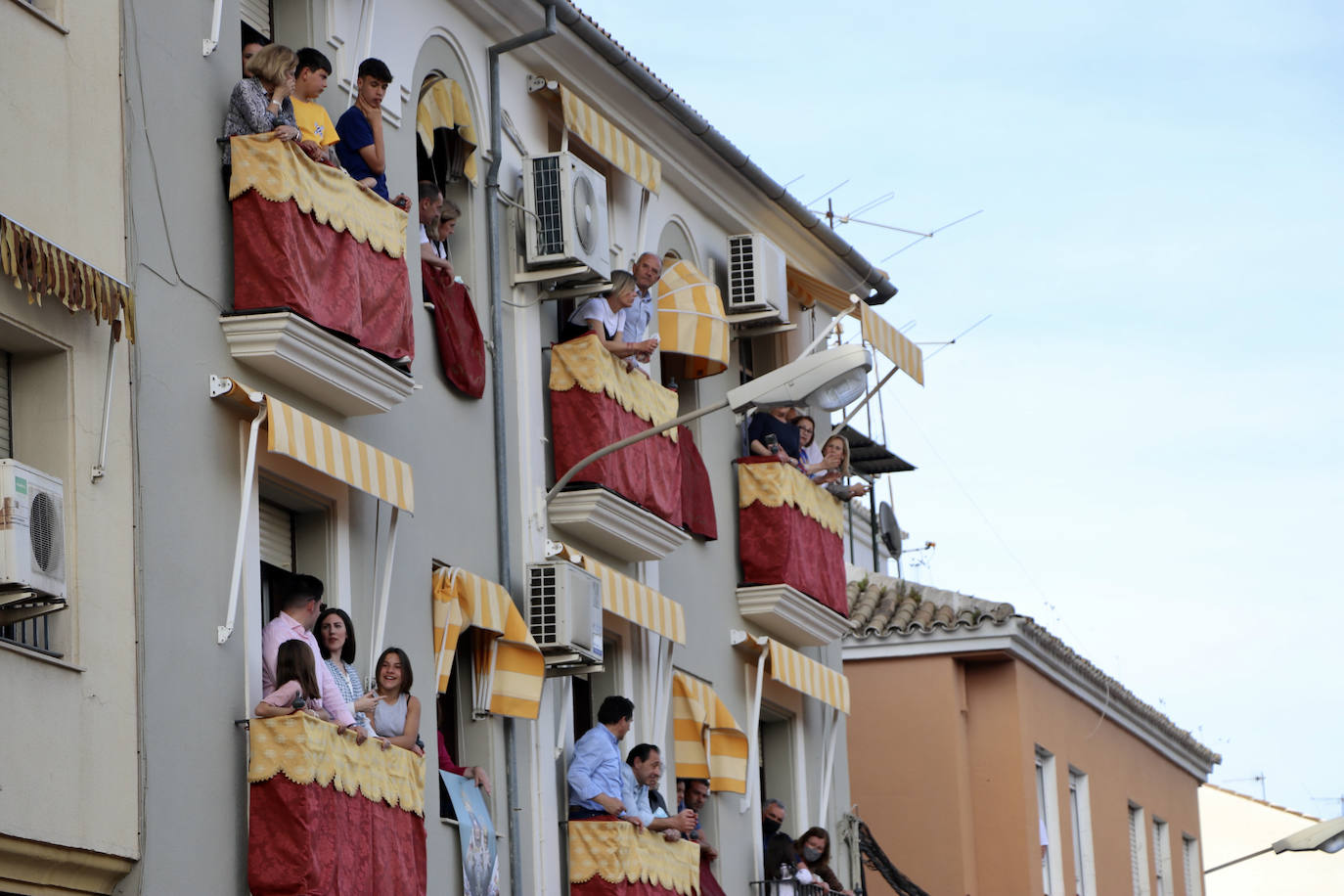 La multitudinaria romería de Bajada de la Virgen de Araceli a Lucena, en imágenes