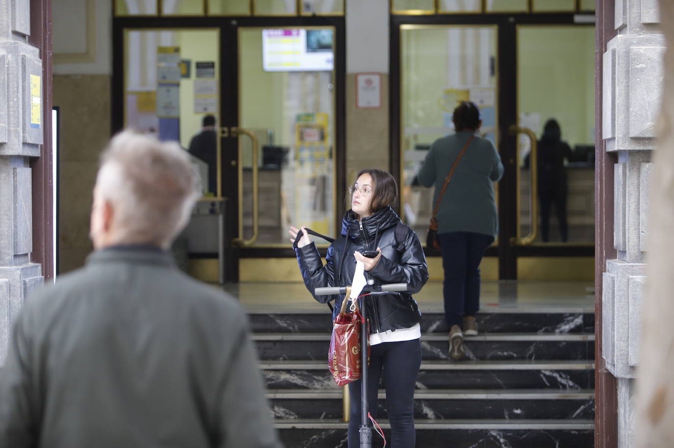 El primer día sin mascarillas en interiores en Córdoba, en imágenes