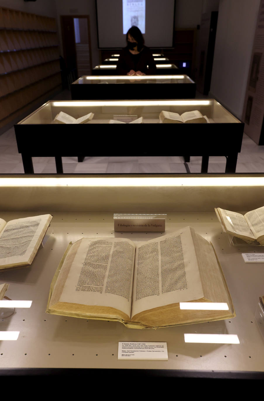 La exposición &#039;La Biblia y los humanistas. Un viaje a la cultura del siglo XVI&#039;, en imágenes