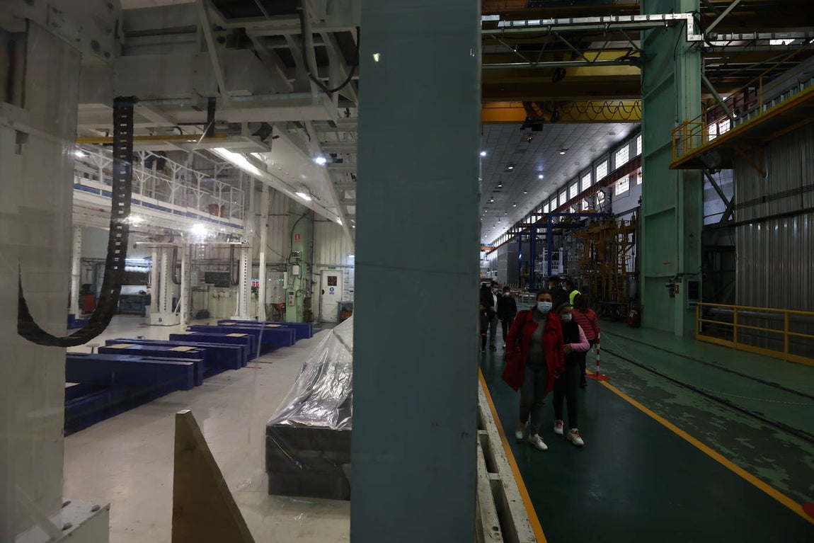 El trabajo en Hitachi, la antigua ABB en Córdoba, en imágenes