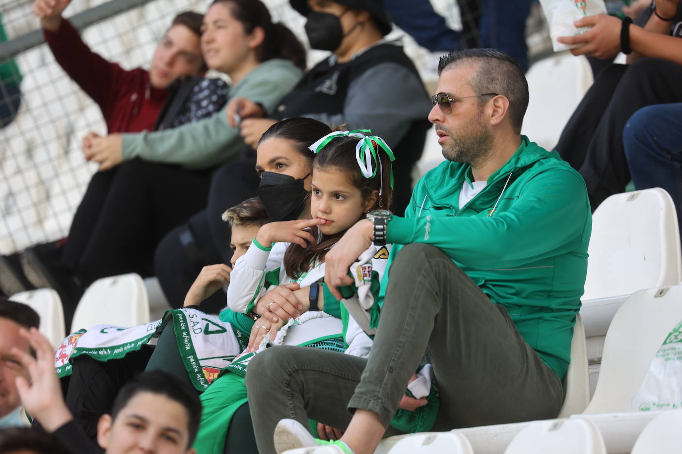 El excelente ambiente en el Córdoba CF - Las Palmas Atlético, en imágenes