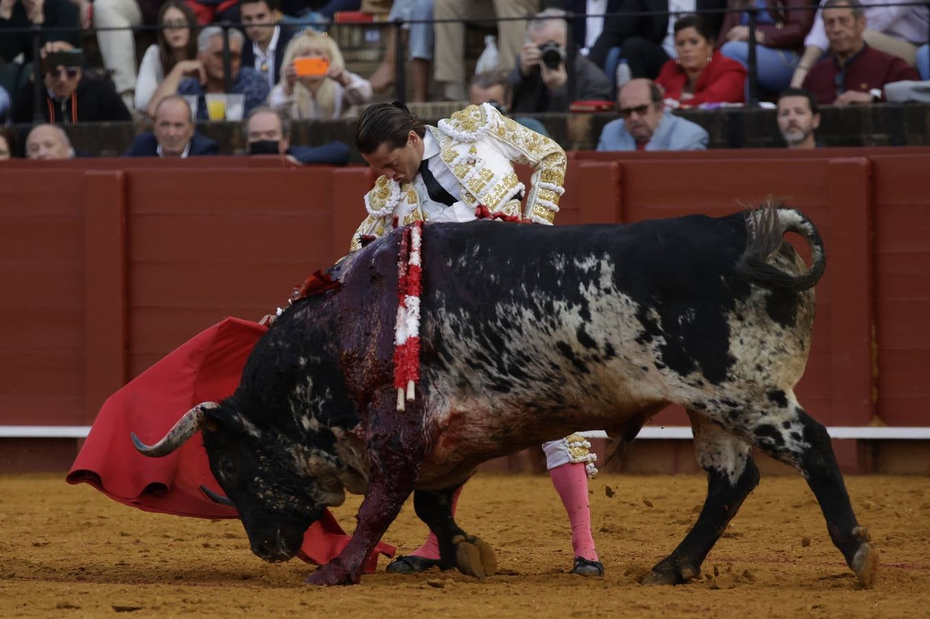 Lama de Góngora, en un momento de su faena. JUAN FLORES