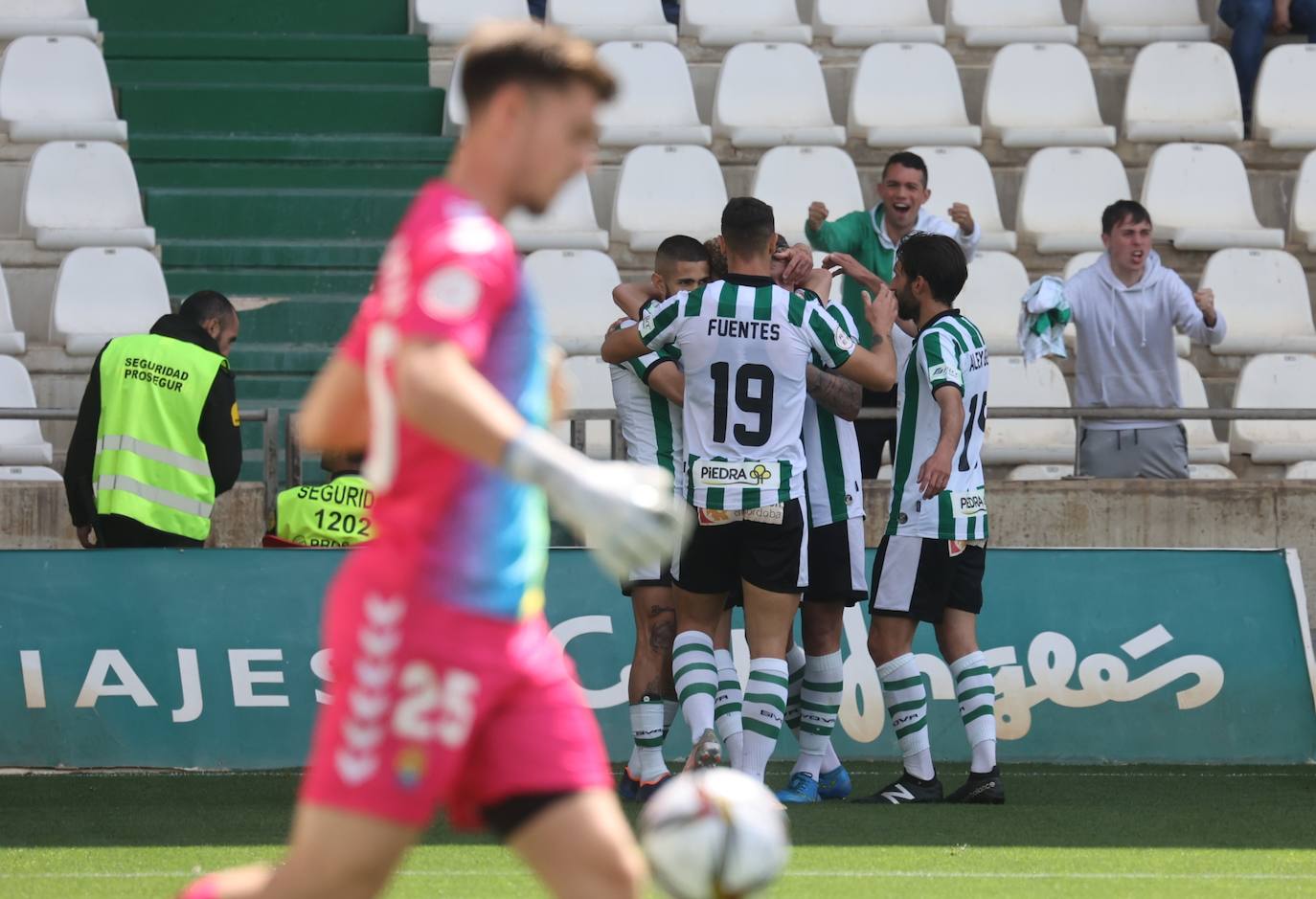 Las mejores jugadas del Córdoba CF-Las Palmas, en imágenes