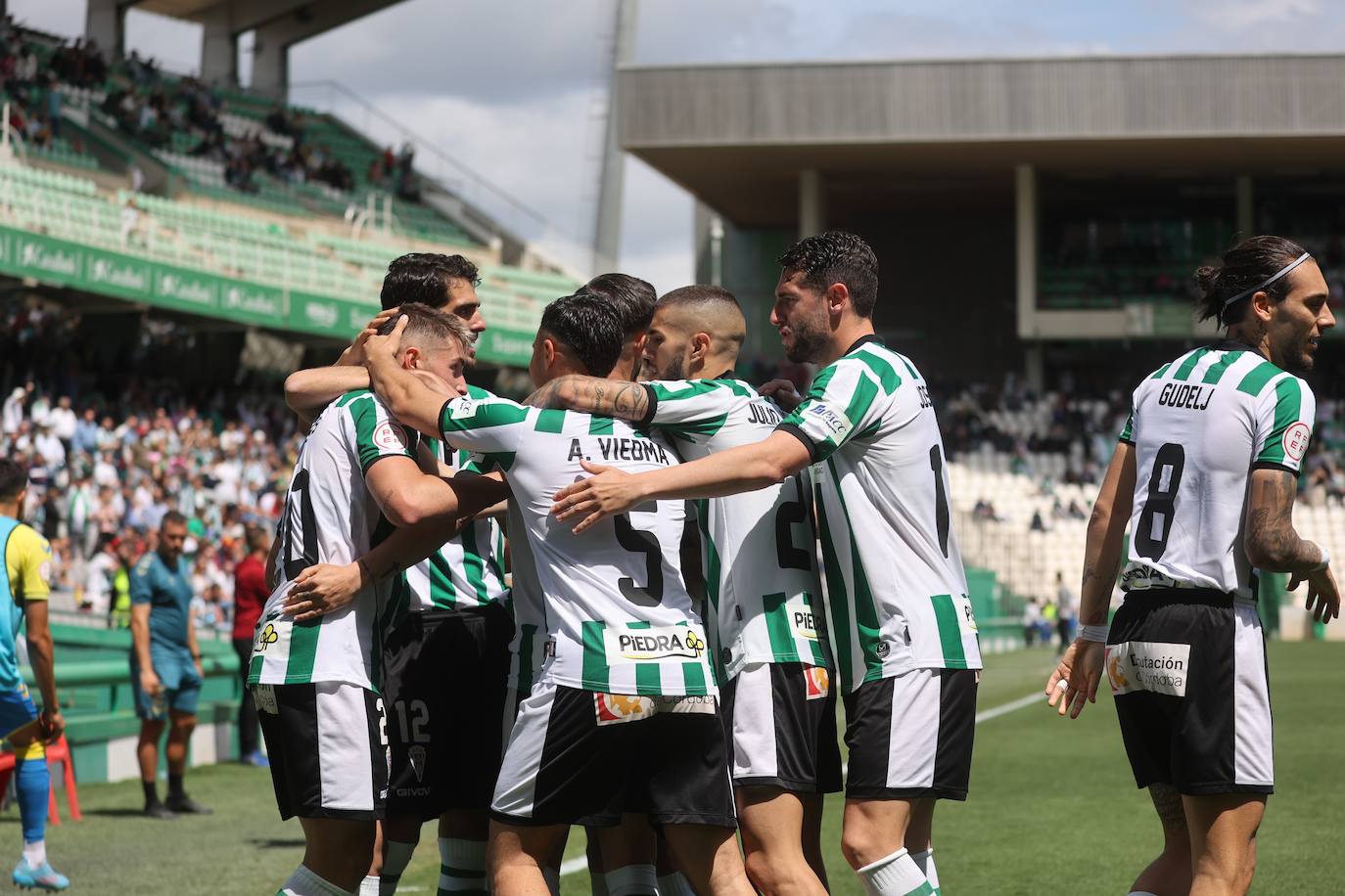 Las mejores jugadas del Córdoba CF-Las Palmas, en imágenes