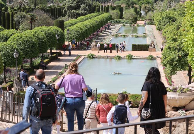 En imágenes, las colas de los turistas extranjeros vuelven a Córdoba