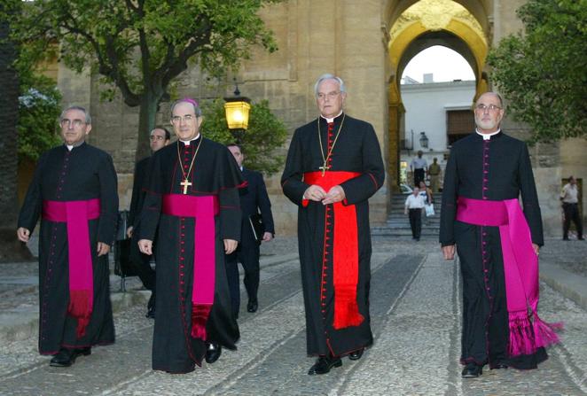 Antes del pregón por el 150 aniversario del dogma de la Inmaculada Concepción, en 2004