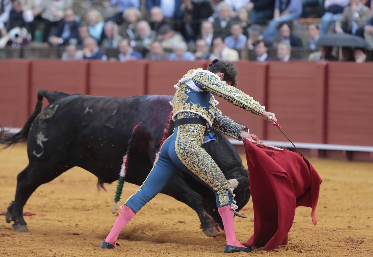 Primera corrida del ciclo continuado de 2022 en la plaza de toros de Sevilla. RAÚL DOBLADO