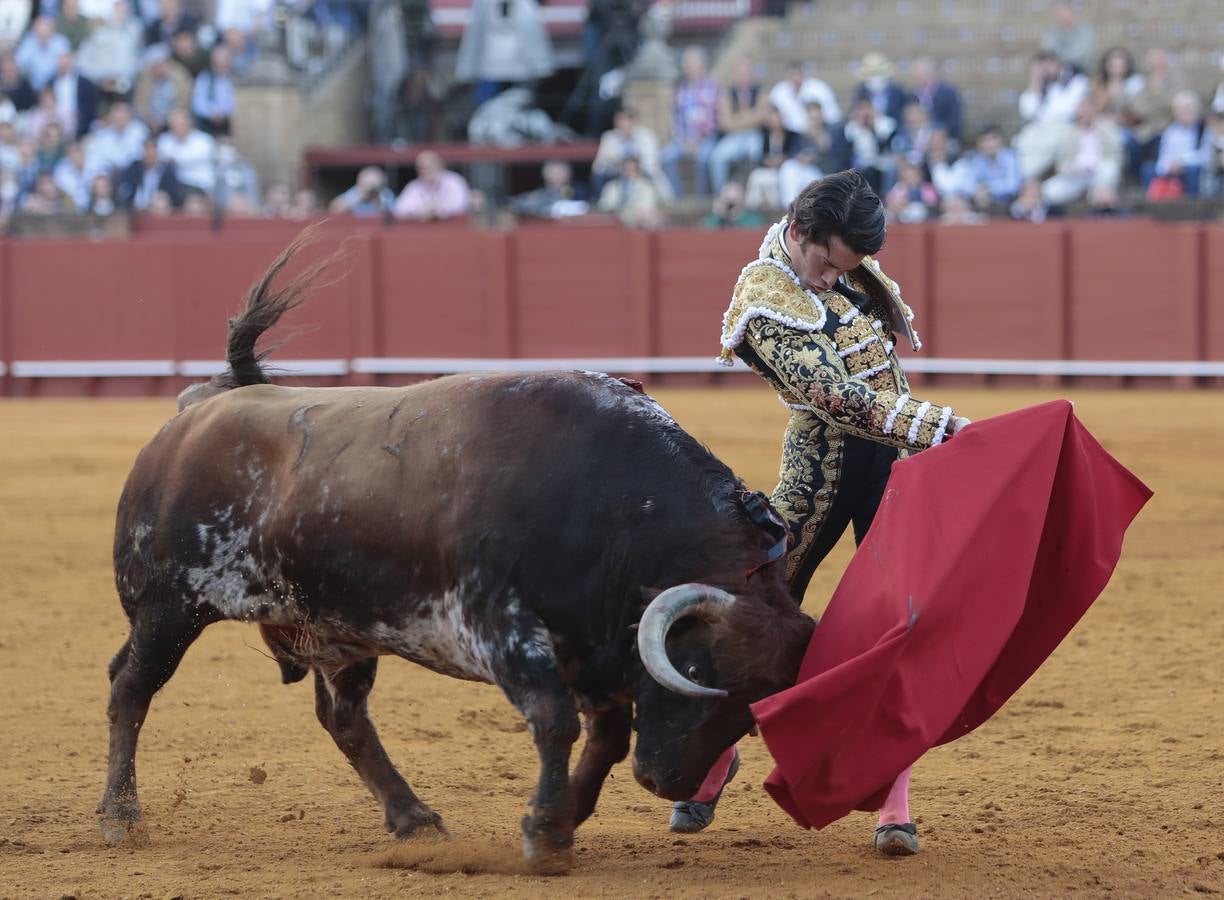 Primera corrida del ciclo continuado de 2022 en la plaza de toros de Sevilla. RAÚL DOBLADO