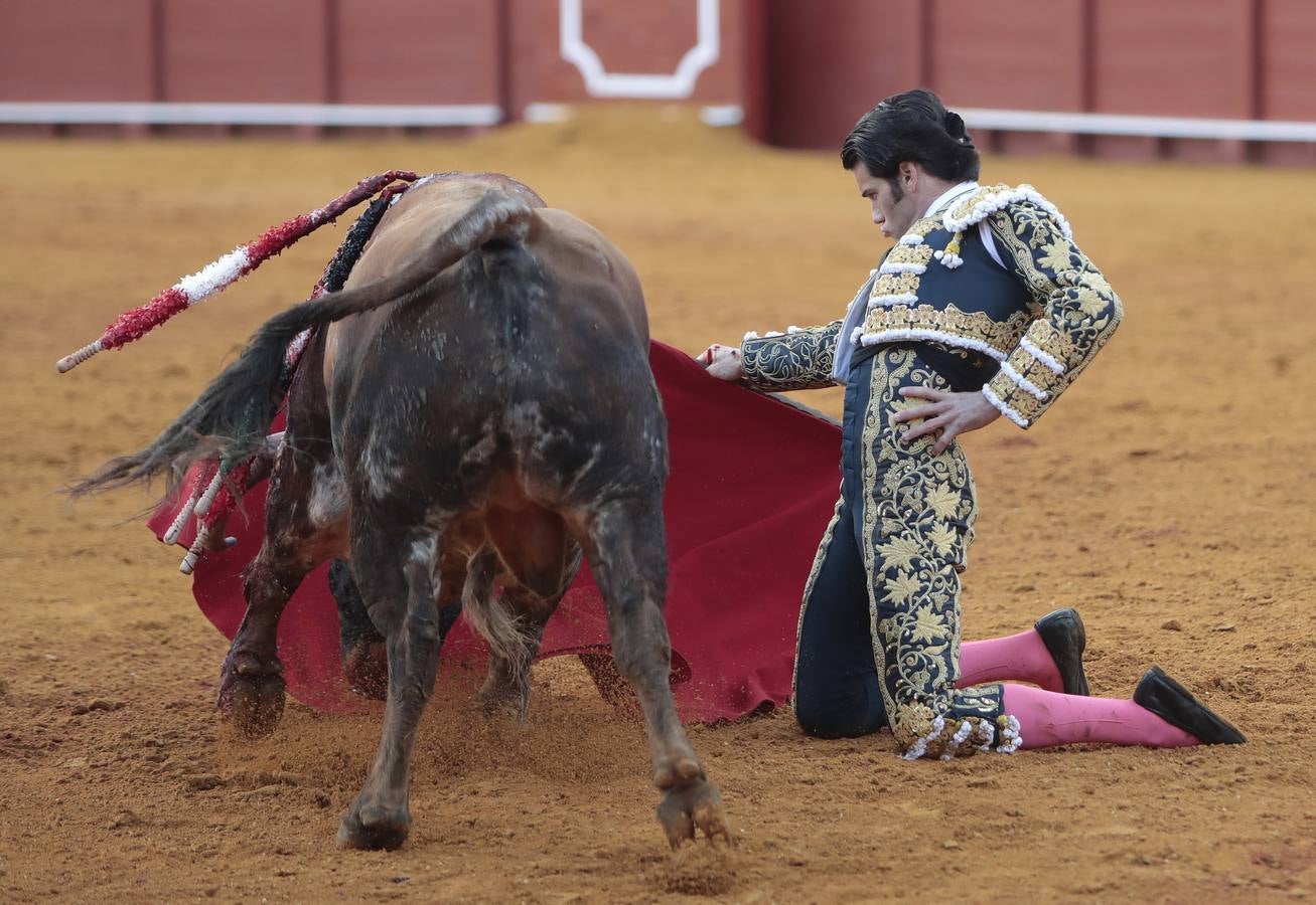 Primera corrida del ciclo continuado de 2022 en la plaza de toros de Sevilla. RAÚL DOBLADO