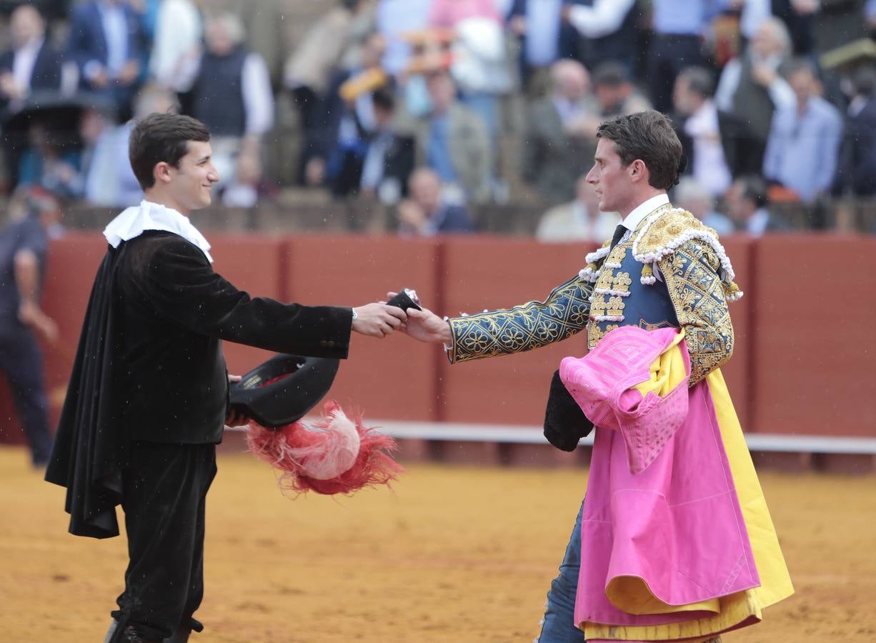 Primera corrida del ciclo continuado de 2022 en la plaza de toros de Sevilla. RAÚL DOBLADO