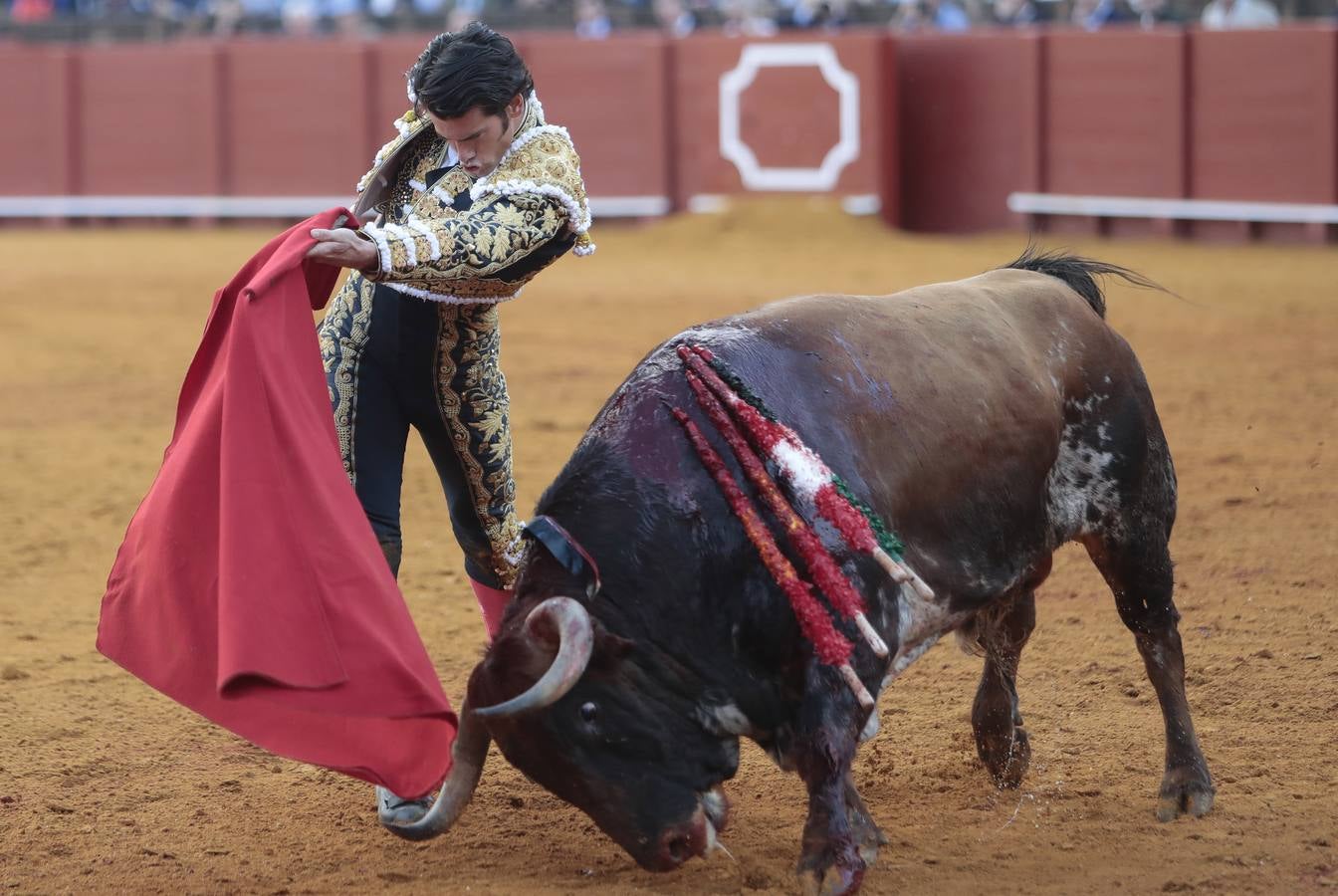 Primera corrida del ciclo continuado de 2022 en la plaza de toros de Sevilla. RAÚL DOBLADO