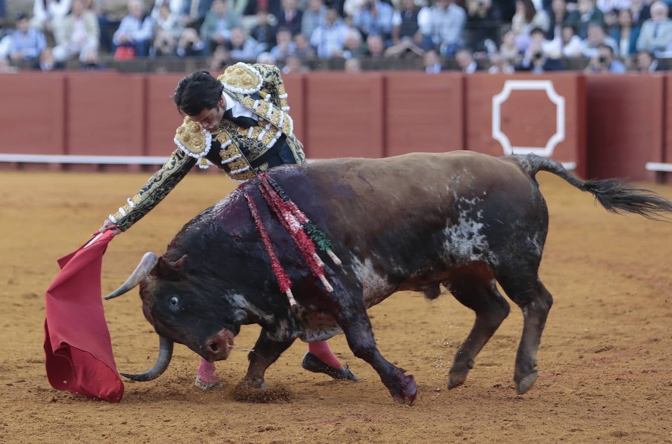 Primera corrida del ciclo continuado de 2022 en la plaza de toros de Sevilla. RAÚL DOBLADO