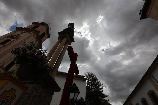 El inicio de las Cruces de Mayo de Córdoba 2022, en imágenes