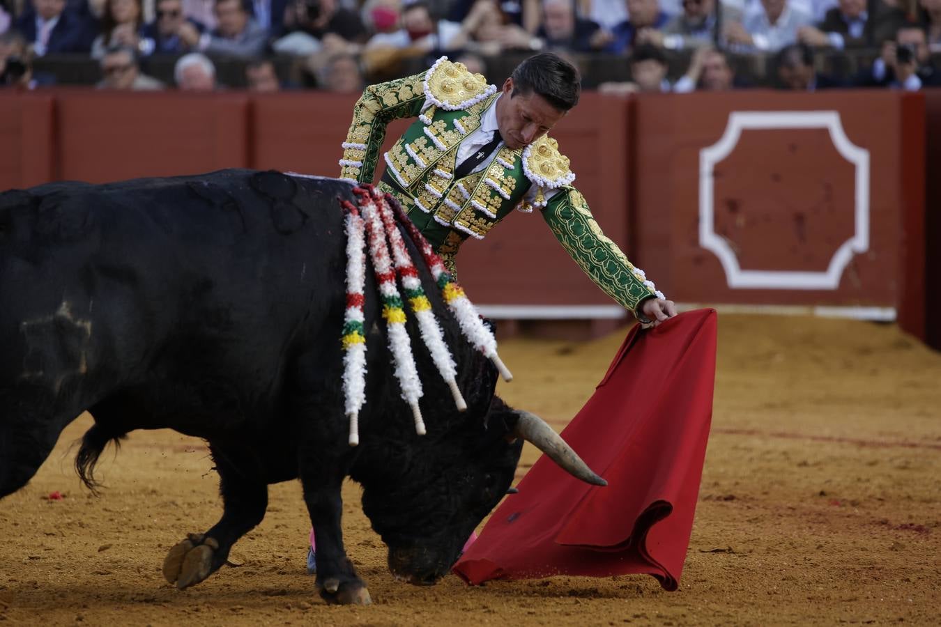 Corrida de Morante, Urdiales y Manzanares en la plaza de toros de Sevilla en 2022. JUAN FLORES