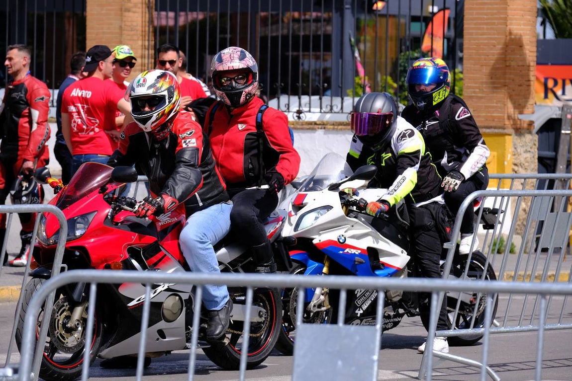 Fotos: Gran ambiente en El Puerto para dar la bienvenida al Gran Premio de Motociclismo