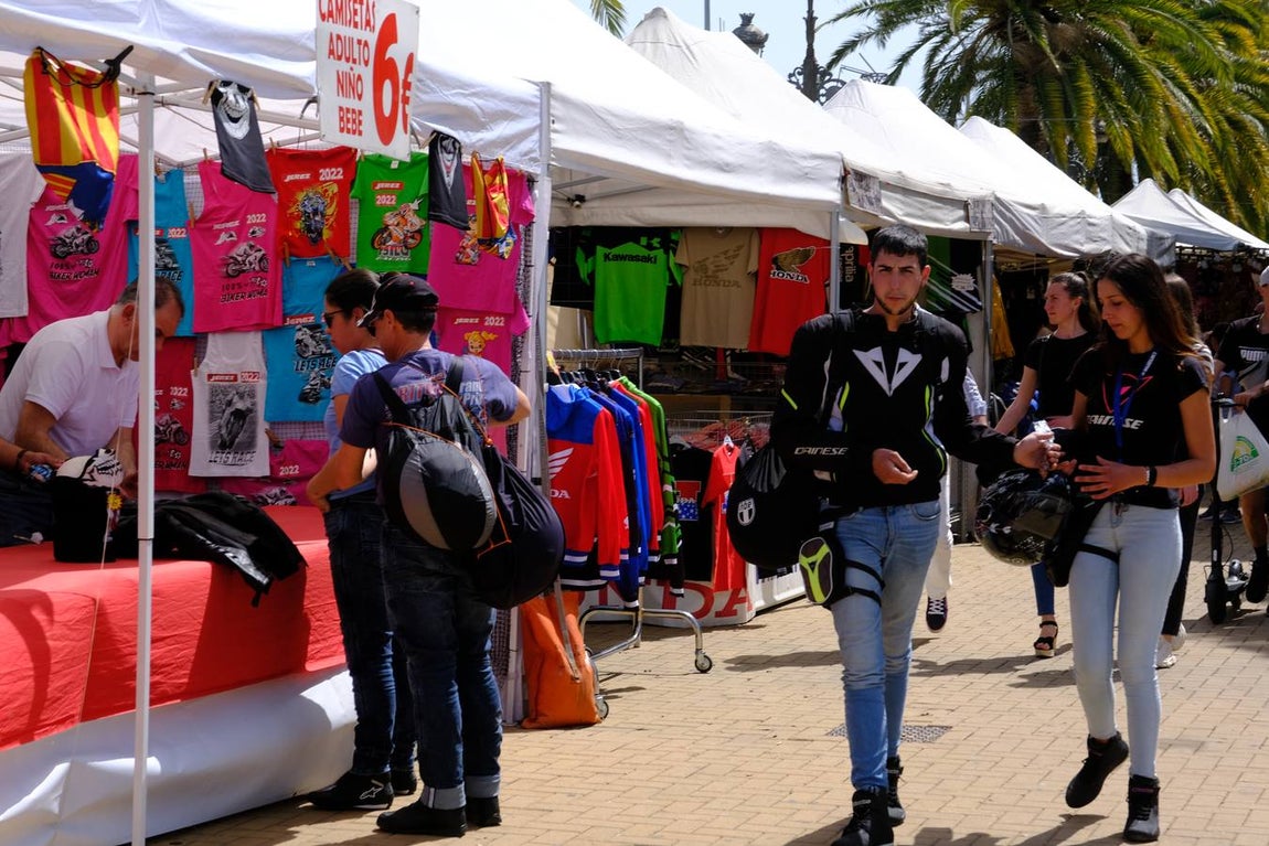 Fotos: Gran ambiente en El Puerto para dar la bienvenida al Gran Premio de Motociclismo