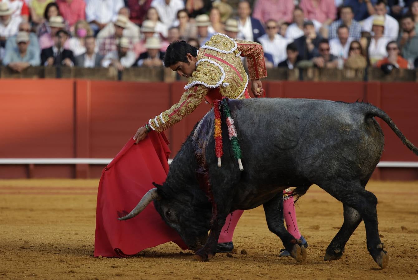 Mano a mano entre Ferrera y Perera en la plaza de toros de Sevilla en 2022. JUAN FLORES