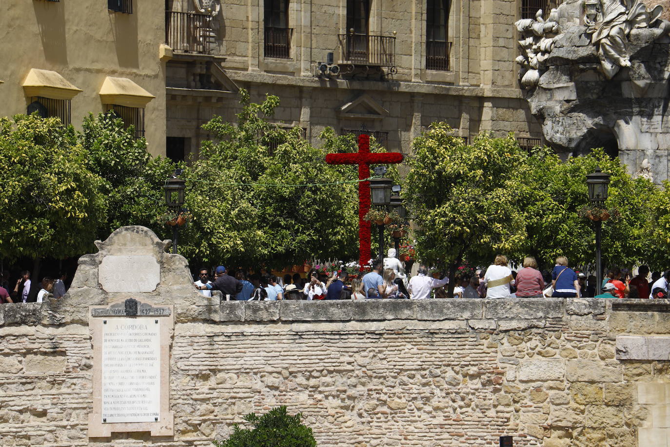 El ambiente turístico en las Cruces de Mayo de Córdoba 2022