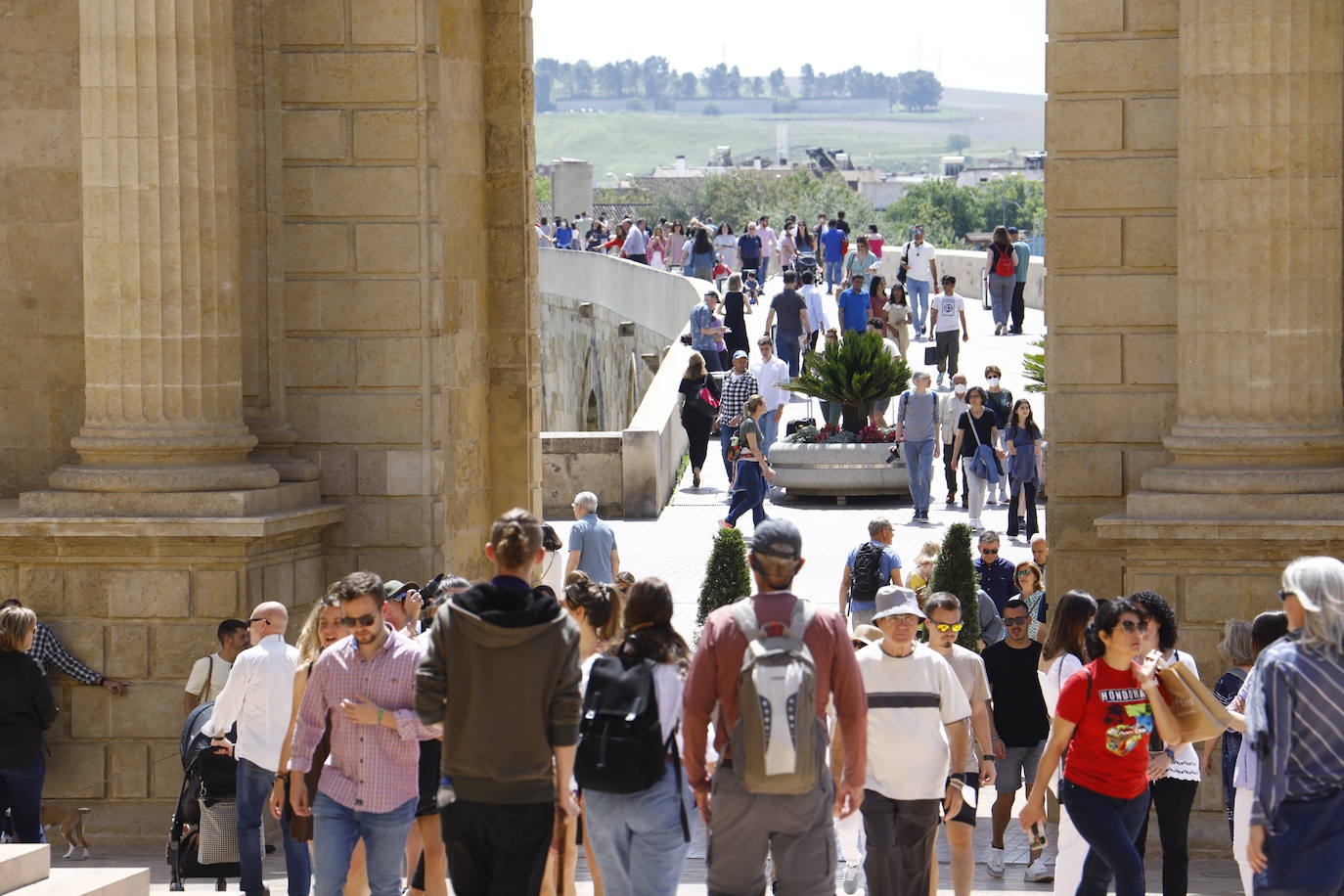 El ambiente turístico en las Cruces de Mayo de Córdoba 2022