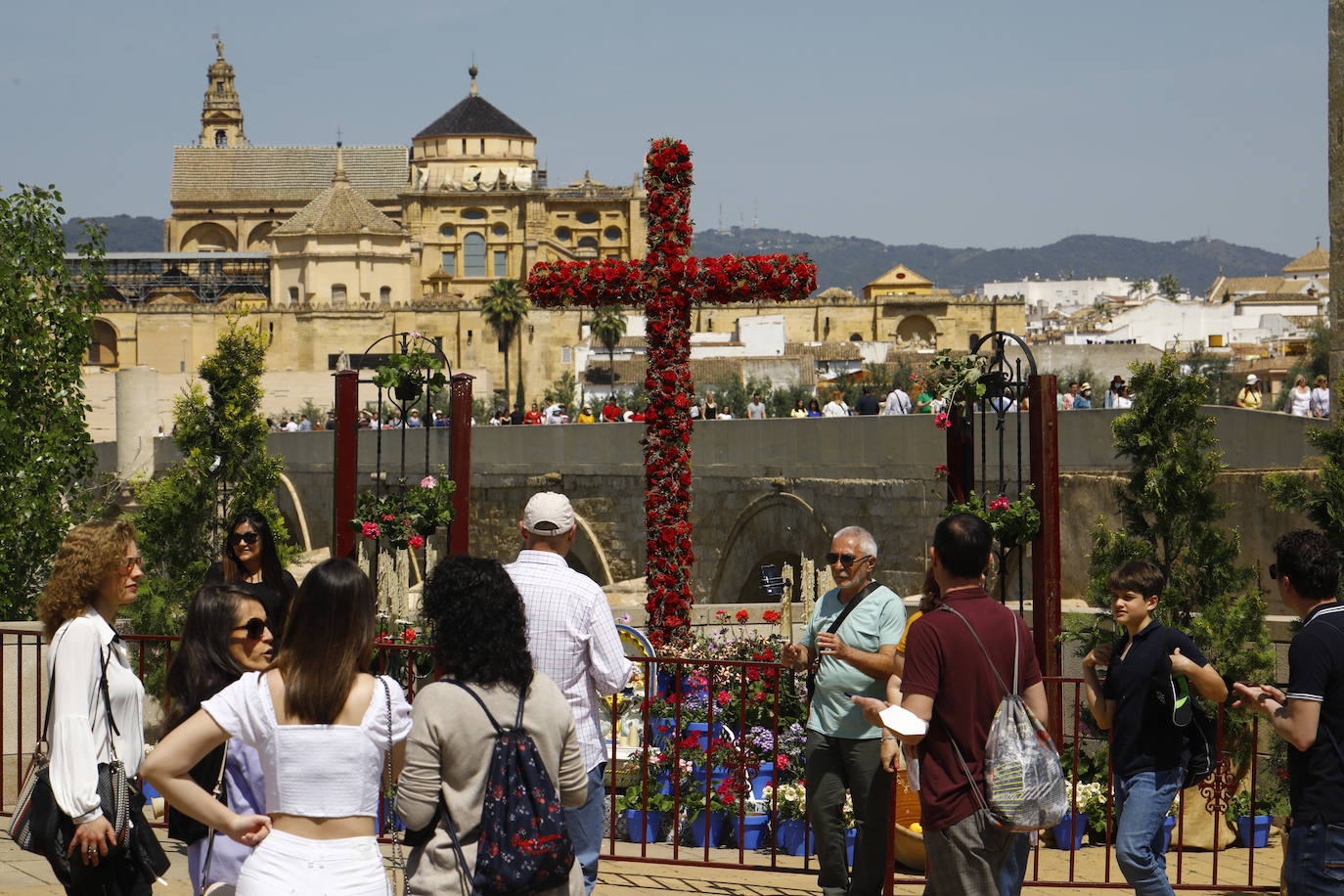 El ambiente turístico en las Cruces de Mayo de Córdoba 2022