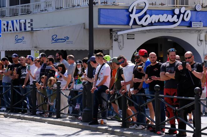 Fotos: Los moteros disfrutan en El Puerto de un ambiente espectacular