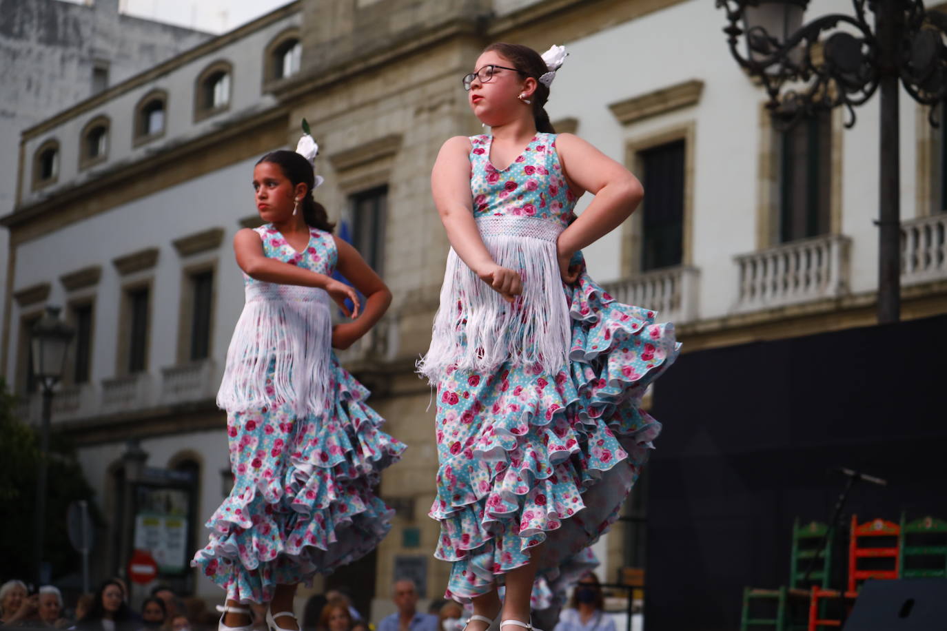 Cruces de Mayo en Córdoba | El vibrante Certamen de Academias de Baile