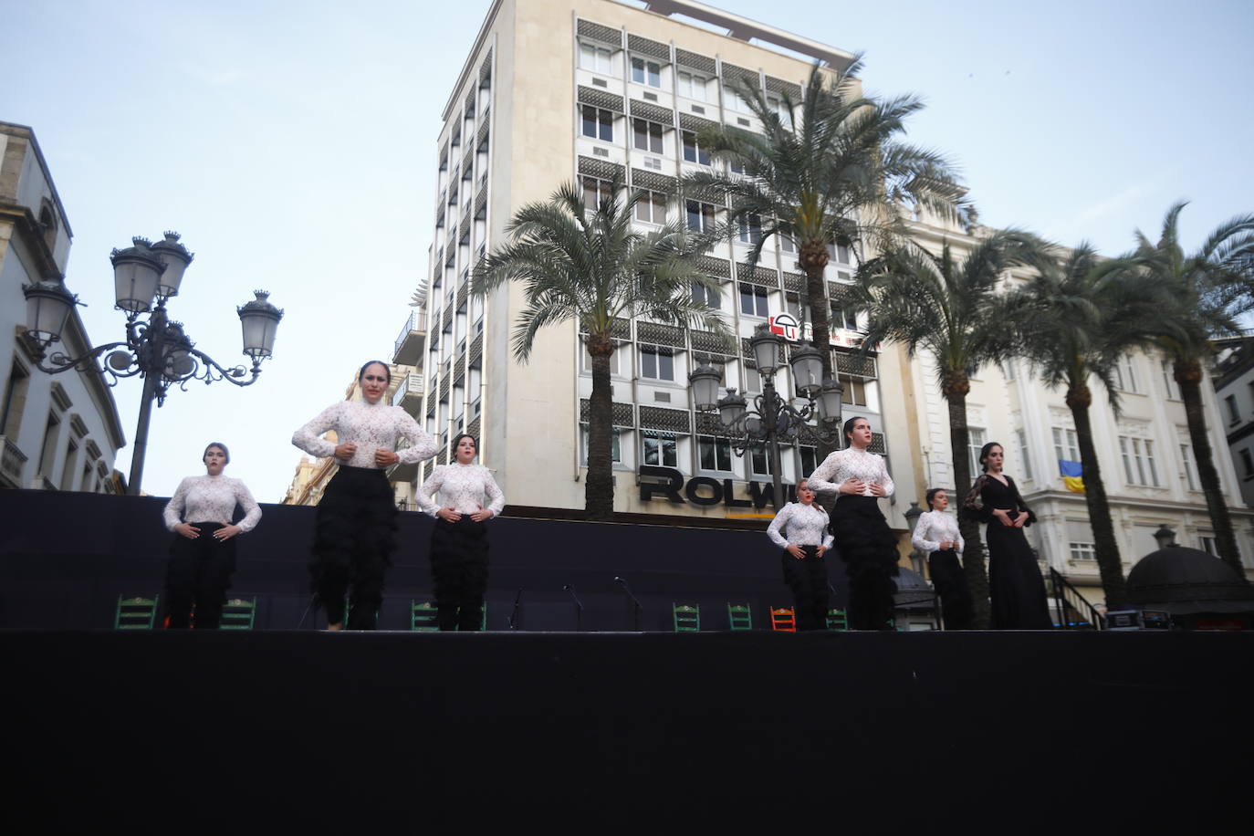 Cruces de Mayo en Córdoba | El vibrante Certamen de Academias de Baile