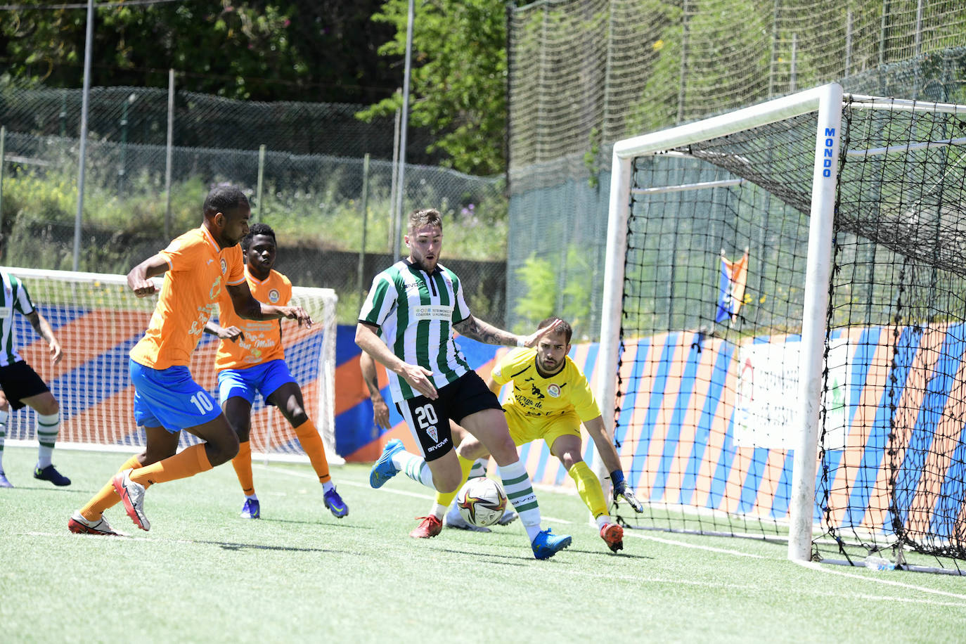 Las brillantes imágenes del Panadería Pulido - Córdoba CF