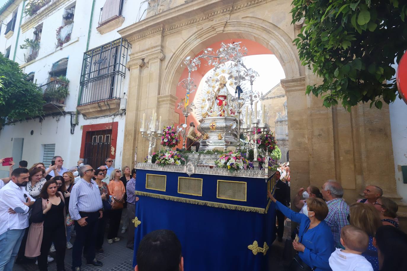 La procesión de la Virgen de la Cabeza en Córdoba, en imágenes