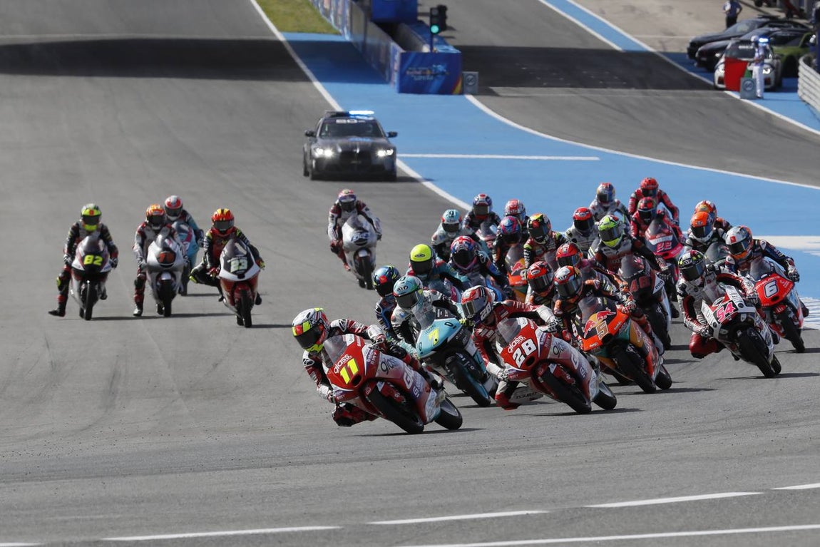 GALERÍA: La carrera de Moto 3 en el Circuito de Jerez