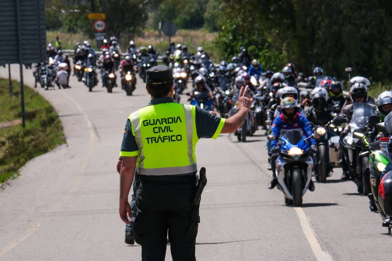 Fotos: salida de los moteros del circuito de Jerez tras la carrera de MotoGP