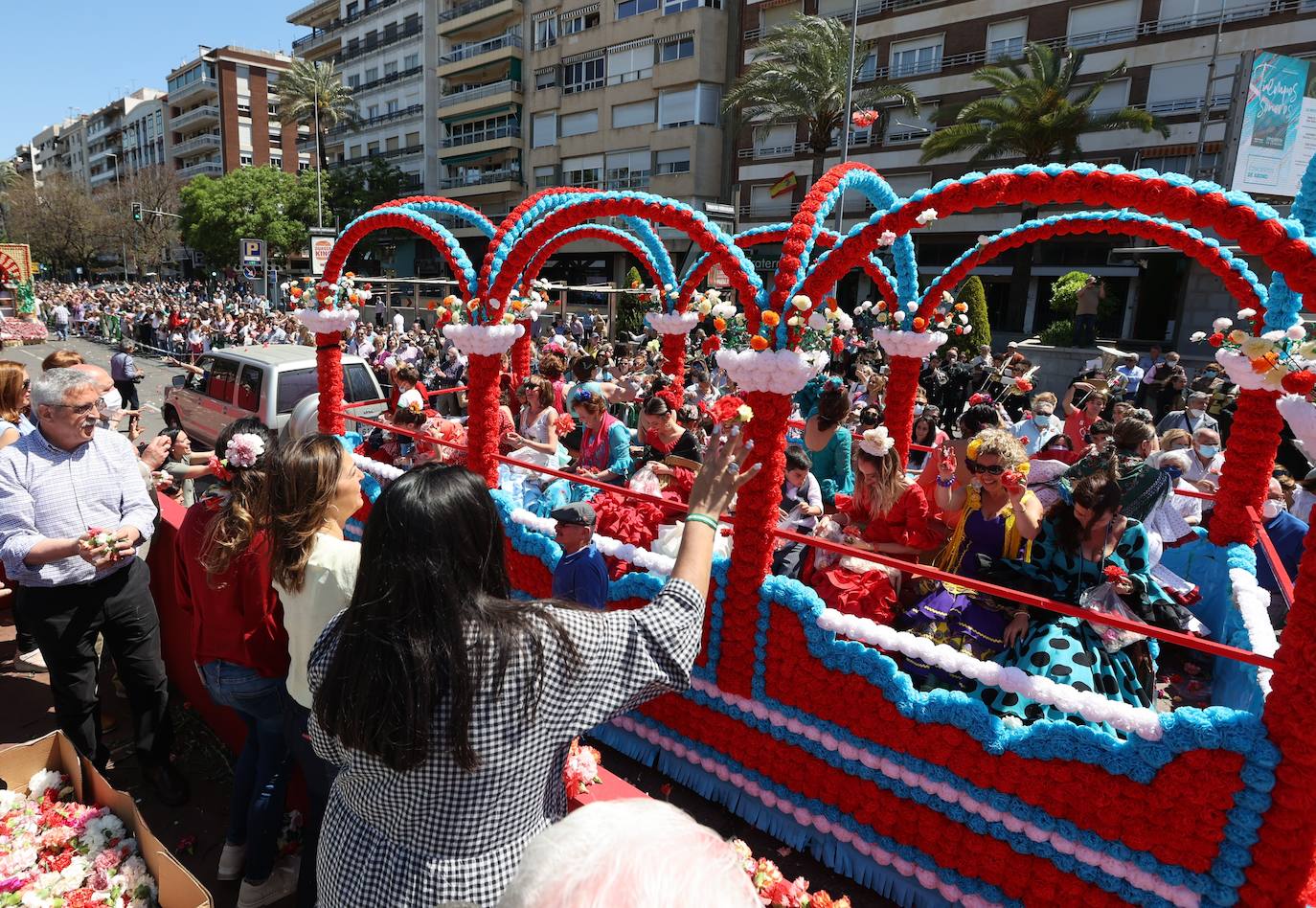 La espectacular Batalla de las Flores de Córdoba 2022, en imágenes