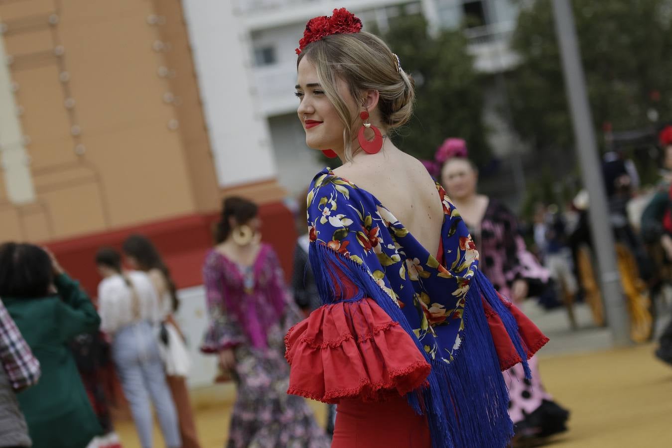 Ambiente en el real durante el miércoles de la Feria de Sevilla 2022. JUAN FLORES