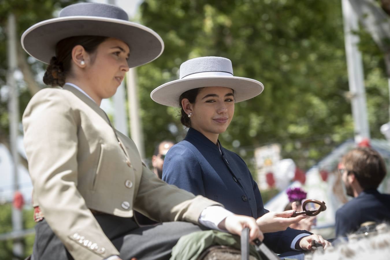 Ambiente en el real durante el miércoles de la Feria de Sevilla 2022. MAYA BALANYA