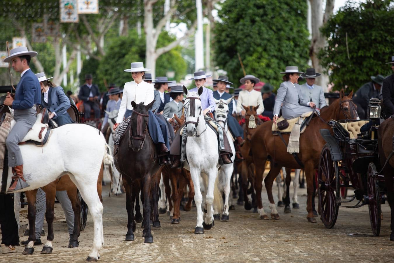 Ambiente en el real durante el miércoles de la Feria de Sevilla 2022. VANESSA GÓMEZ